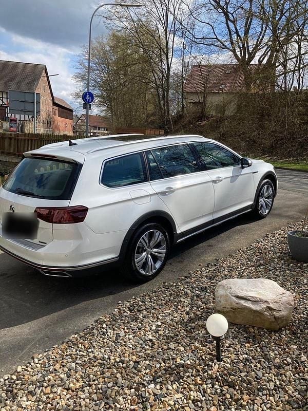 Gebraucht VW Passat Alltrack 240 PS (176 kW) 2020 Weiß Kombi