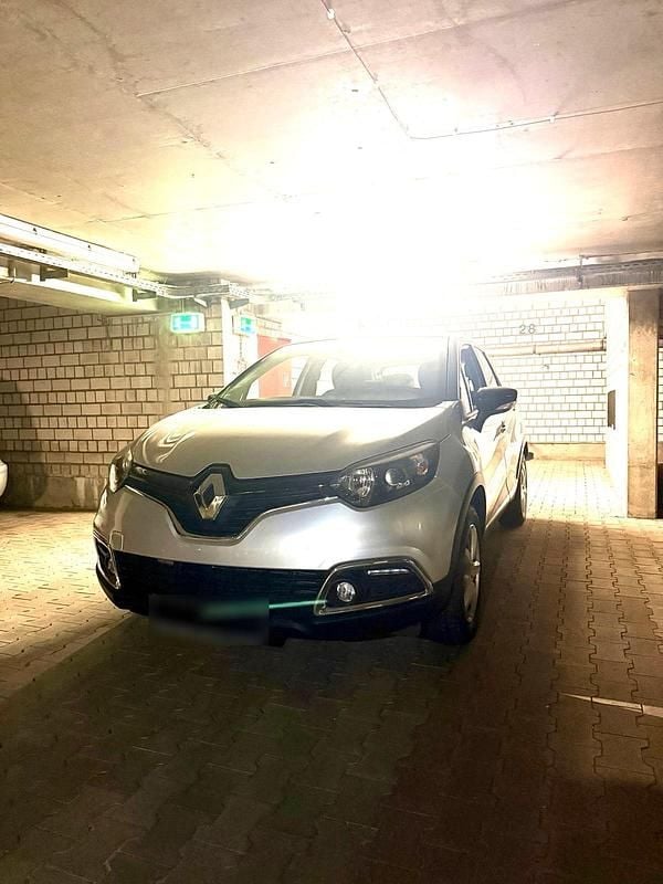 Usado Renault Captur Expression 118 CV (86 kW) 2017 Plateado SUV