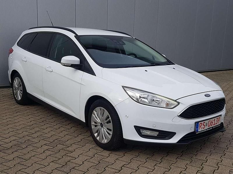 Gebraucht Ford Focus Business Edition 101 PS (74 kW) 2014 Weiß Kombi