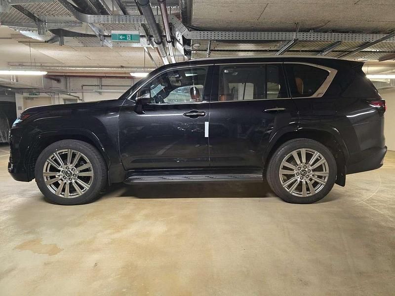 Neu Lexus LX600 415 PS (305 kW) 2026 Raven black SUV