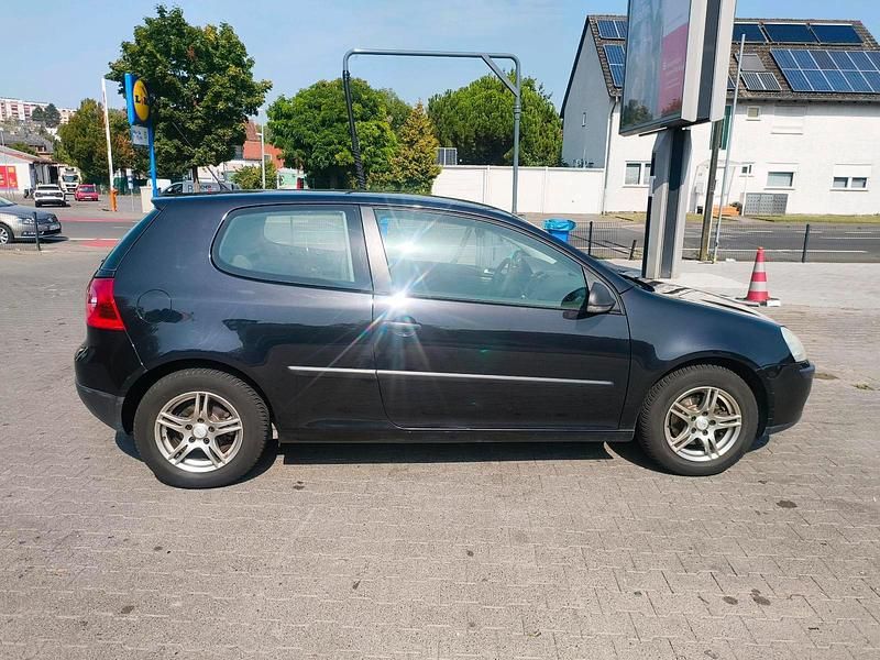 Second-hand VW Golf 81 CP (59 kW) 2007 Albastru Coupe