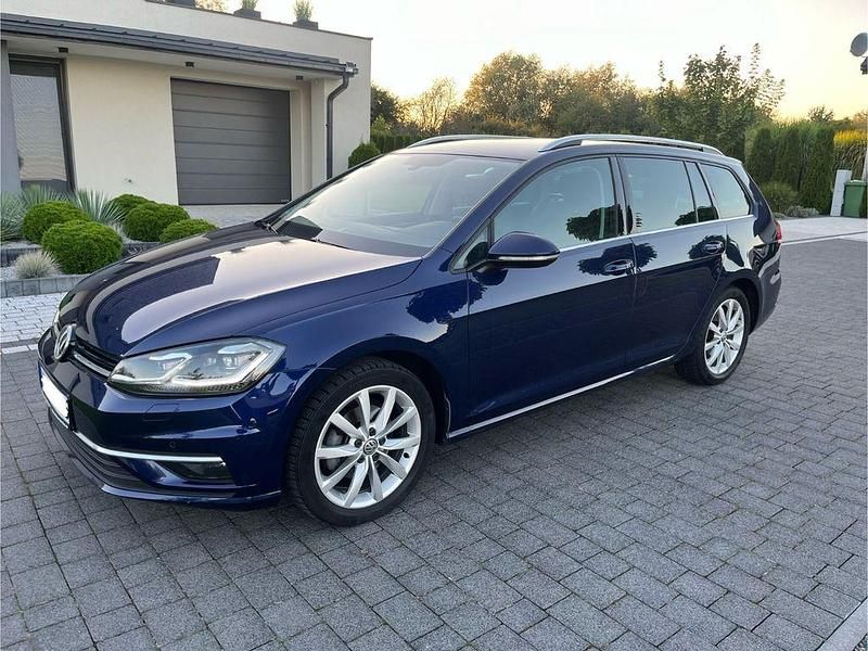 Blau Gebraucht 2018 VW Golf VII Highline Kombi | 13.999 € (Superpreis) - Bild 1/4