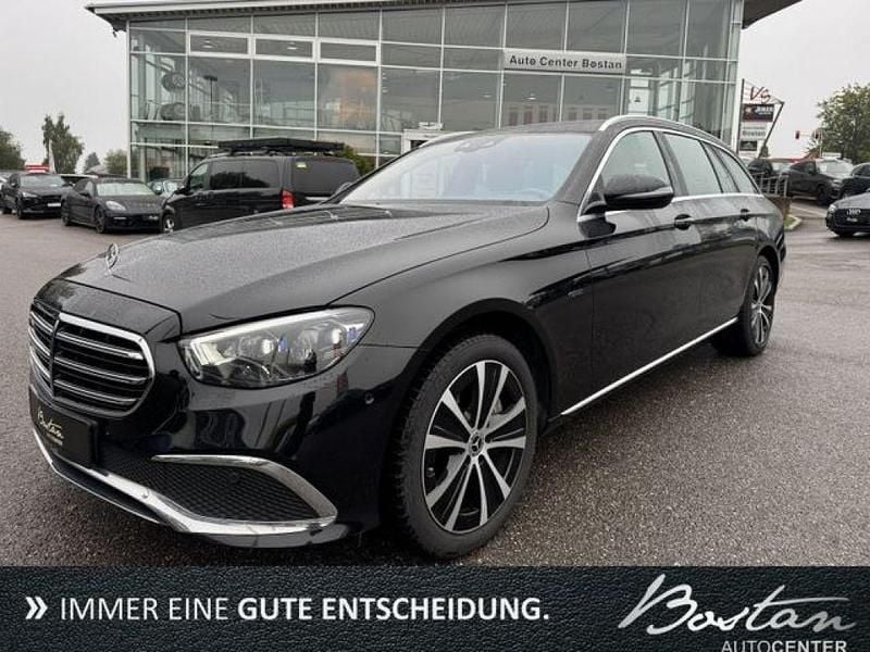 Schwarz Gebraucht 2021 Mercedes E300 Kombi | 26.900 € (Guter Preis) - Bild 1/4