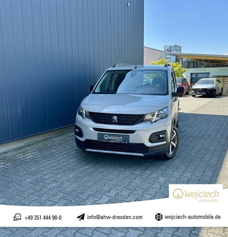 Beige Gebraucht 2023 Peugeot Rifter GT-line Van / Kleinbus | 27.990 € (Fairer Preis) - Bild 1/4