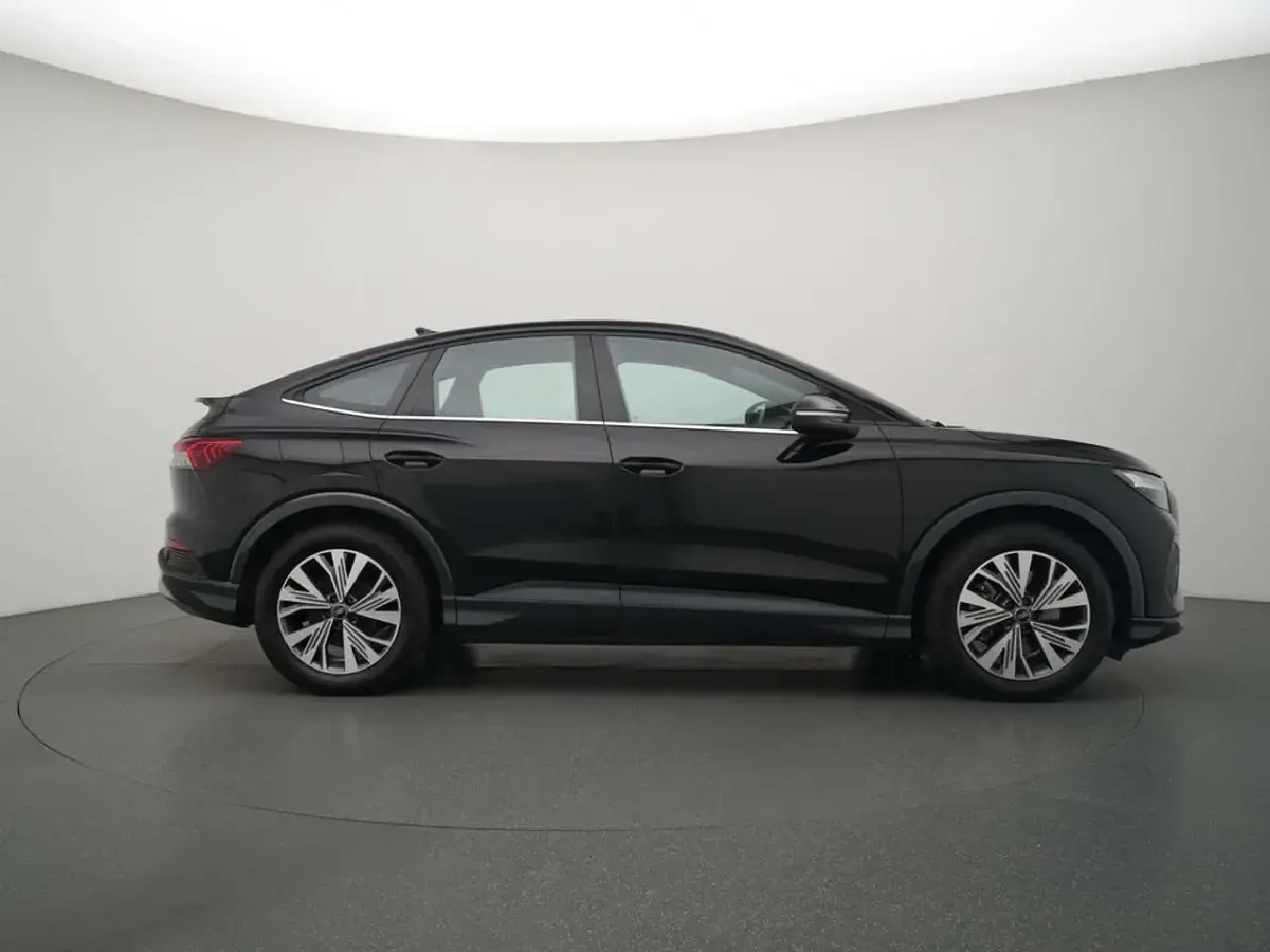 Gebraucht Audi Q4 e-tron 150 kW (204 PS) 2023 Mythosschwarz SUV