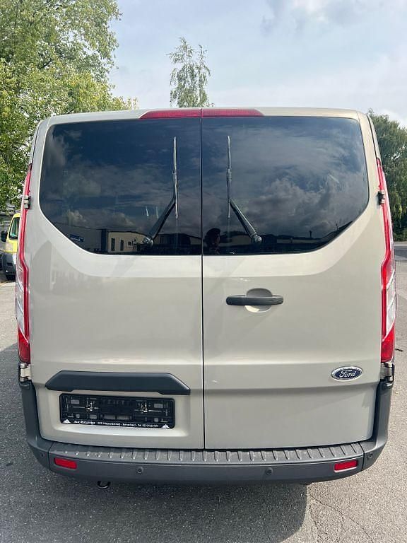 Second-hand Ford Transit Trend 131 CP (96 kW) 2017 Argintiu Break
