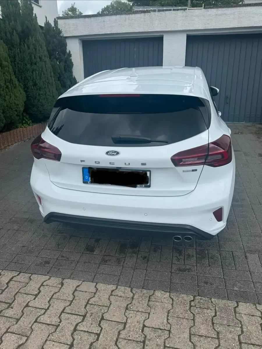 Usado Ford Focus ST-Line 125 CV (91 kW) 2022 Blanco Berlina