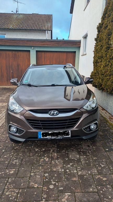 Gebraucht Hyundai ix35 Trend 163 PS (119 kW) 2012 Braun SUV