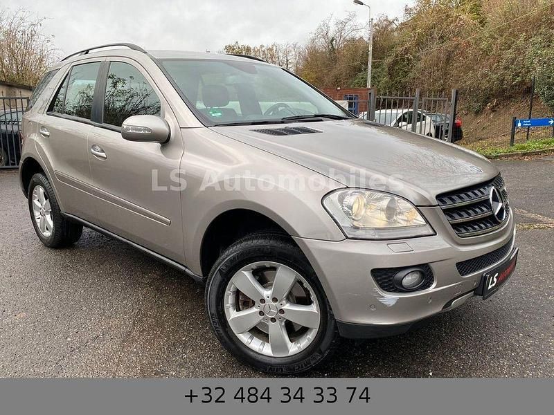 Gold Gebraucht 2007 Mercedes ML420 SUV | 6.499 € - Bild 1/4