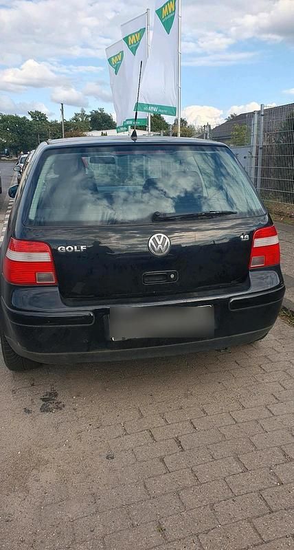 Schwarz Gebraucht 2002 VW Golf IV Limousine | 500 € (Superpreis) - Bild 1/4