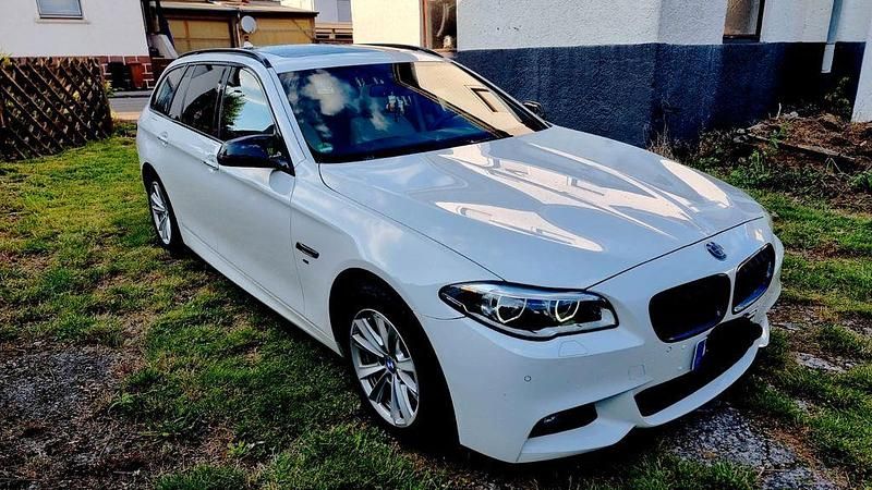 Weiß Gebraucht 2016 BMW 530 M Sport Limousine | 20.000 € (Fairer Preis) - Bild 1/4