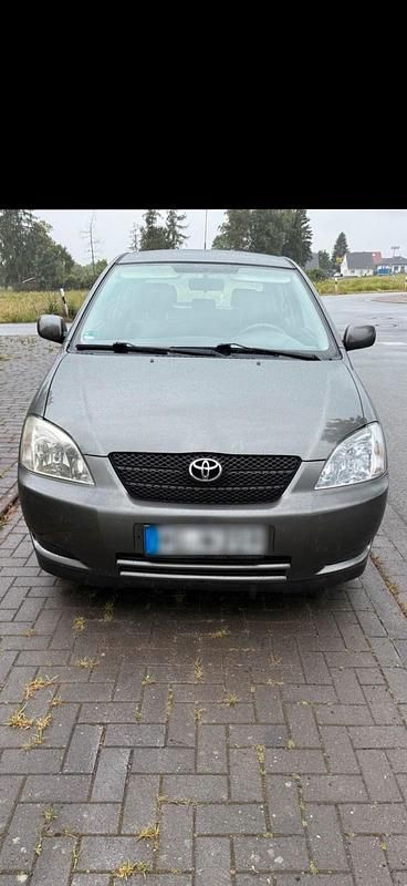 Grau Gebraucht 2002 Toyota Corolla Limousine | 2.000 € (Fairer Preis) - Bild 1/4