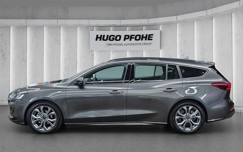 Gebraucht Ford Focus ST-Line 120 PS (88 kW) 2024 Grau Limousine