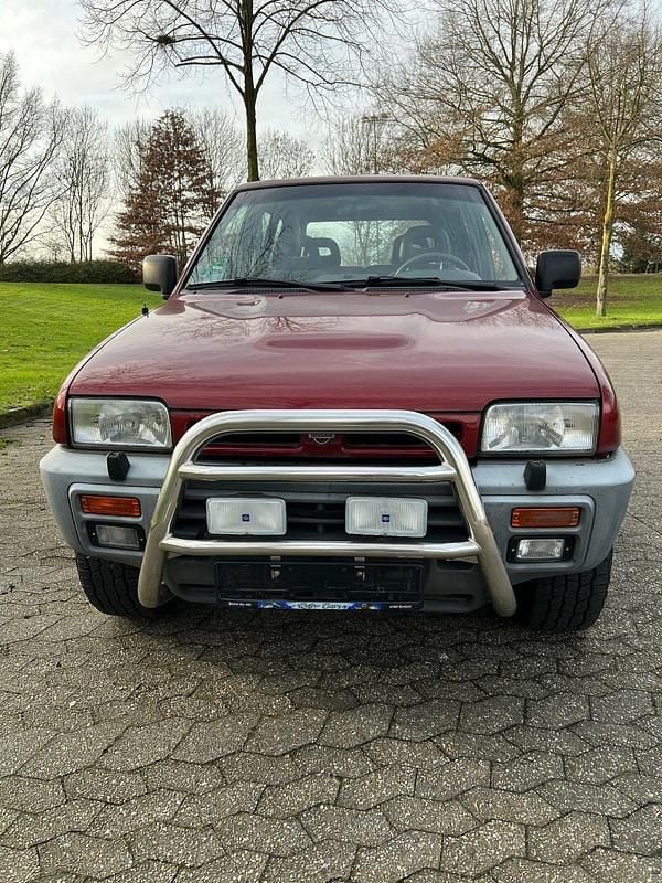 Gebraucht Nissan Terrano 124 PS (91 kW) 1995 Rot SUV