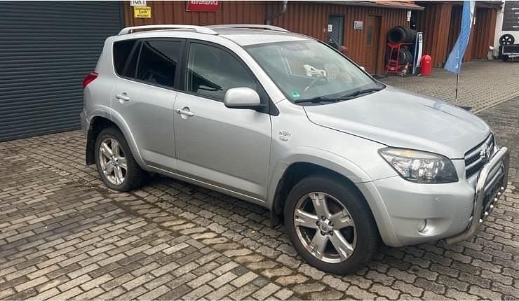 Gebraucht Toyota RAV4 177 PS (130 kW) 2007 Silber SUV