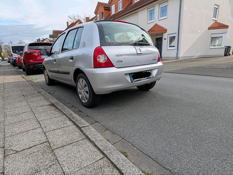 Gebraucht Renault Clio II Campus 75 PS (55 kW) 2010 Kleinwagen