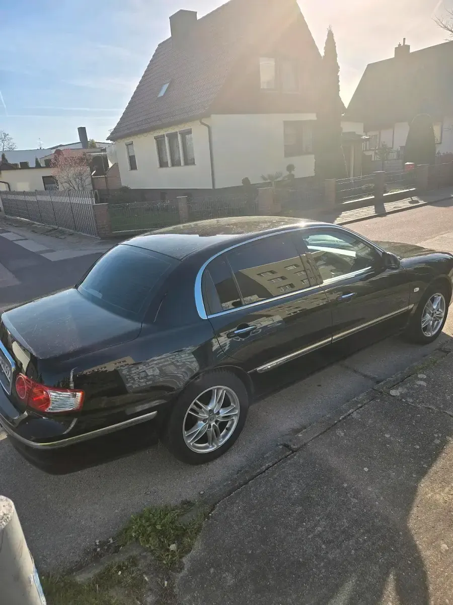 Gebraucht Kia Opirus 198 PS (145 kW) 2004 Schwarz Limousine
