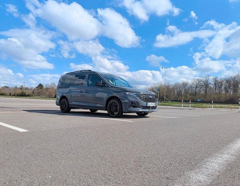 Gebraucht Ford Tourneo Connect Sport 122 PS (89 kW) 2024 Grau Van / Kleinbus