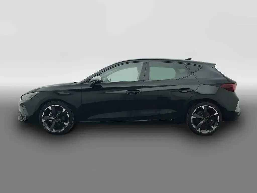 Usata Cupra Leon 150 CV (110 kW) 2025 Nero Berlina