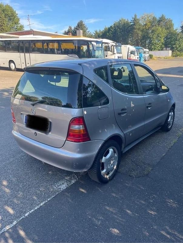 Silber Gebraucht 1998 Mercedes A160 Kleinwagen | 1.500 € (Fairer Preis) - Bild 1/4