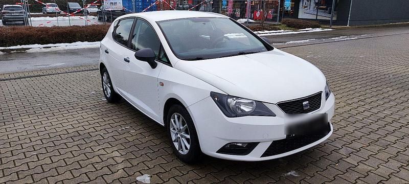 Weiß Gebraucht 2012 Seat Ibiza Style Kleinwagen | 4.700 € (Fairer Preis) - Bild 1/4
