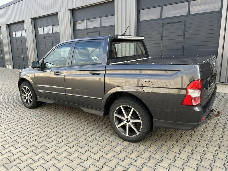 Gebraucht Ssangyong (KGM) Actyon Quartz 155 PS (114 kW) 2016 Grau Pickup