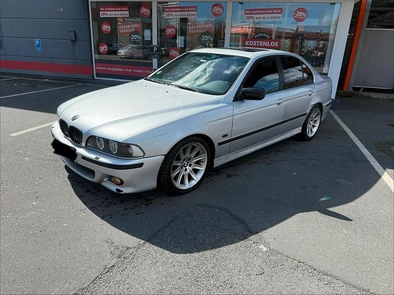 Gebraucht BMW 530 193 PS (141 kW) 2002 Silber Limousine