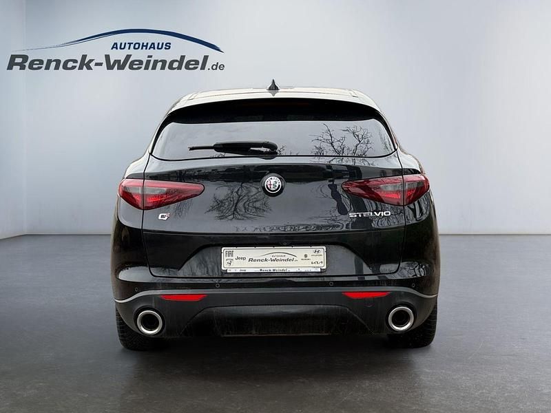 Gebraucht Alfa Romeo Stelvio Super 280 PS (205 kW) 2018 Schwarz SUV