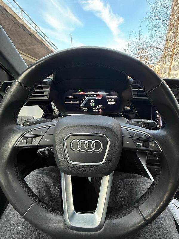 Gebraucht Audi A3 Advanced 110 PS (80 kW) 2022 Schwarz Limousine