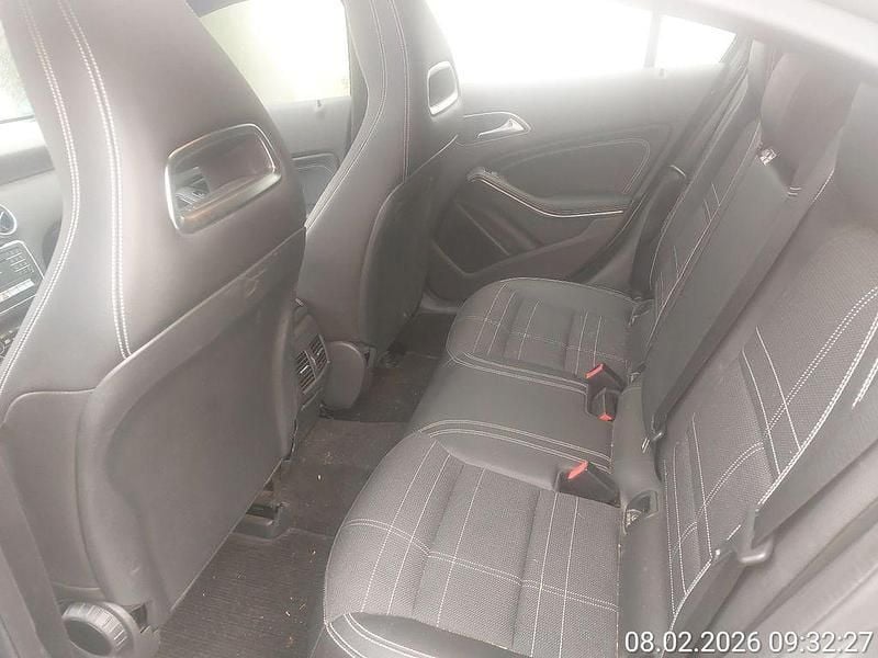Gebraucht Mercedes A200 Urban 136 PS (100 kW) 2016 Grau Limousine