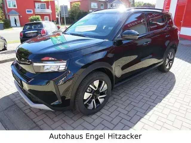 Usata Opel Frontera 145 CV (106 kW) 2025 Nero SUV