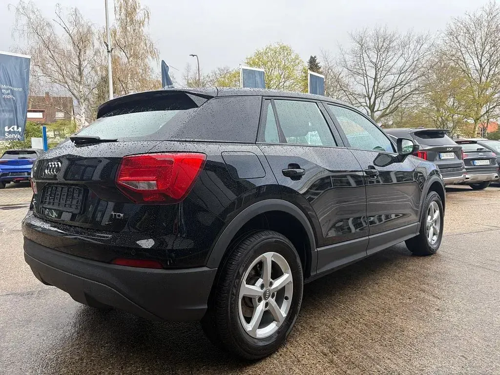 Gebraucht Audi Q2 Comfort 116 PS (85 kW) 2018 Schwarz SUV