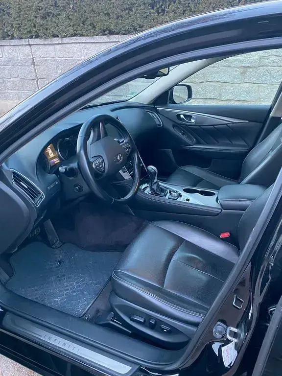 Gebraucht Infiniti Q50 Premium 170 PS (125 kW) 2014 Schwarz Limousine