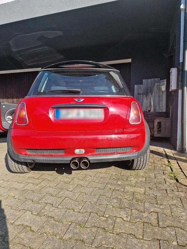 Usata Mini Cooper S 180 CV (132 kW) 2005 Rosso Utilitaria