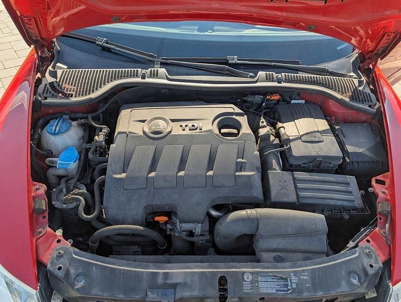 Second-hand Skoda Octavia Ambition 105 CP (77 kW) 2013 Roșu Break