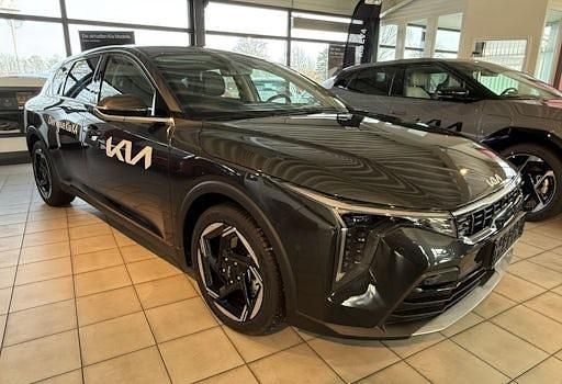 Neu Kia Ceed Spirit 150 PS (110 kW) 2026 Grau Kleinwagen