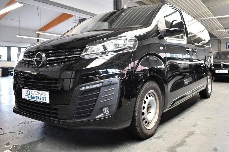 Schwarz Gebraucht 2021 Opel Zafira Life Selection Van | 27.990 € (Superpreis) - Bild 1/4