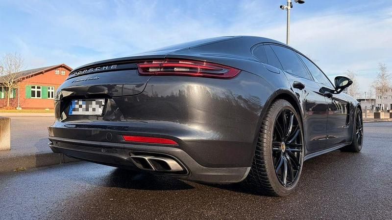 Gebraucht Porsche Panamera Turbo 549 PS (403 kW) 2017 Grau Limousine