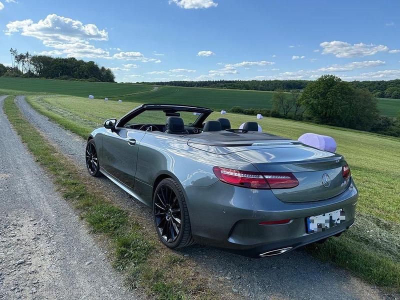 Gebraucht Mercedes E300 245 PS (180 kW) 2018 Grau Cabrio