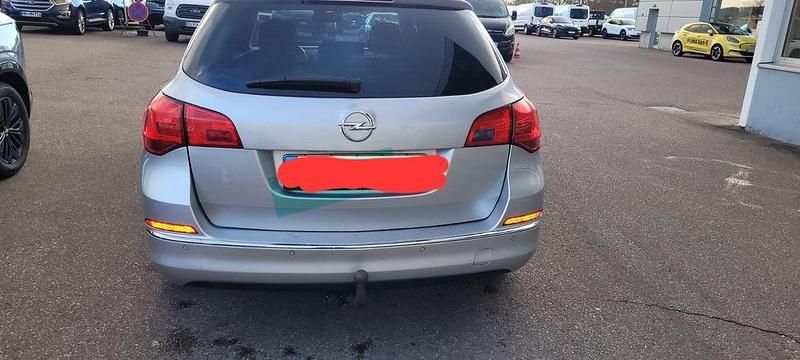 Gebraucht Opel Astra Active 140 PS (102 kW) 2013 Silber Kombi