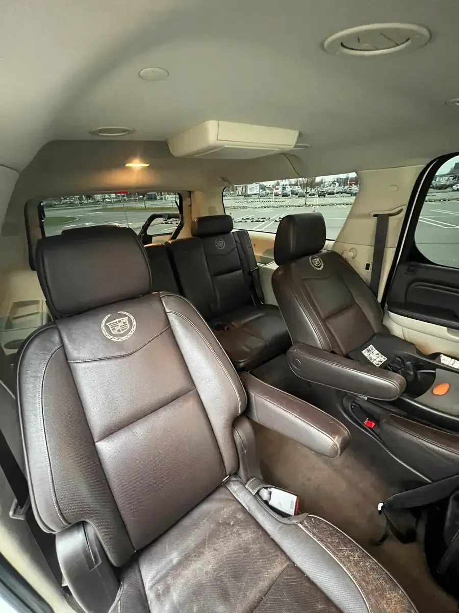 Gebraucht Cadillac Escalade 409 PS (300 kW) 2012 Weiß SUV