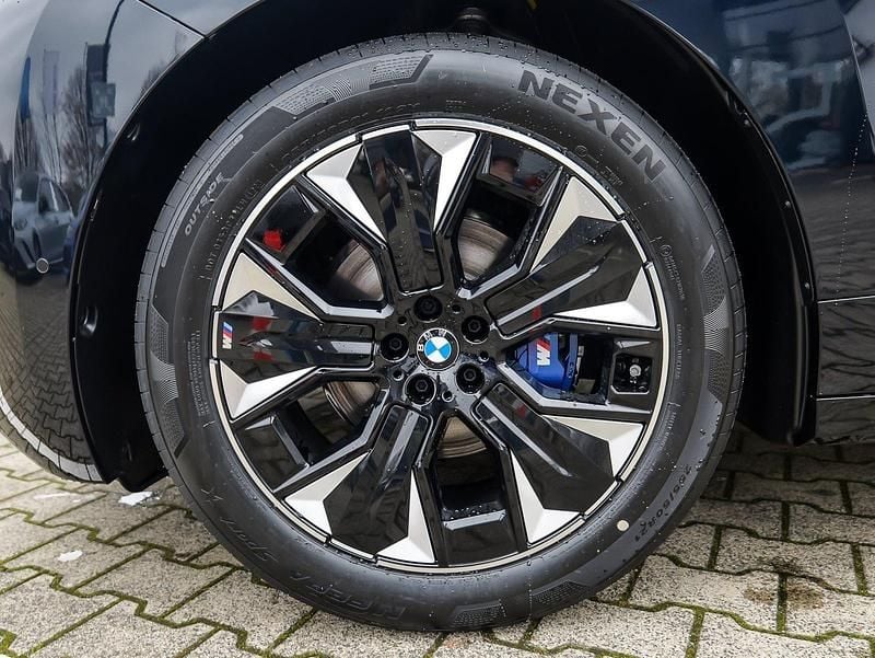 Neu BMW iX M Sport 300 kW (408 PS) 2025 Schwarz SUV