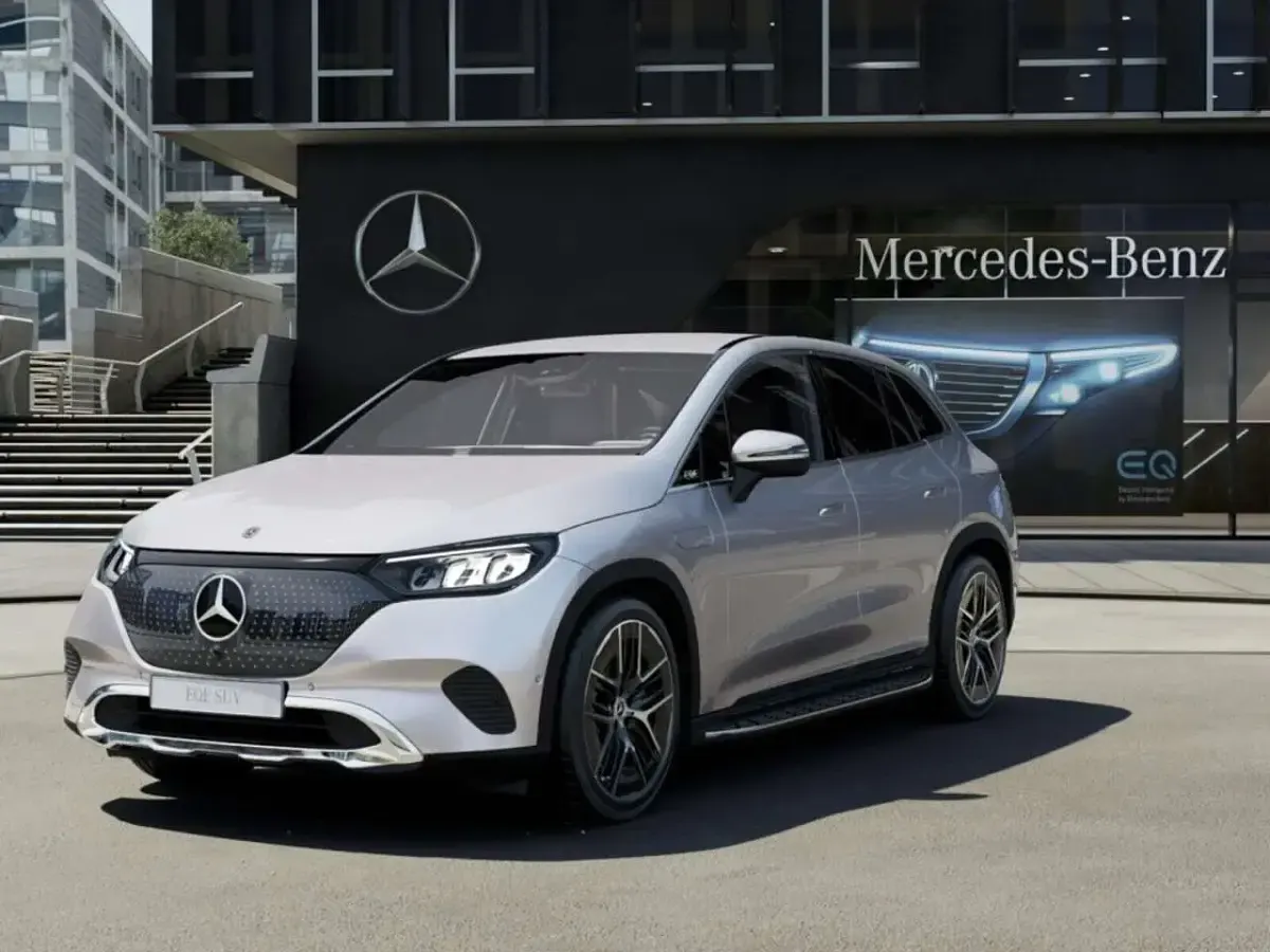 Gebraucht Mercedes EQE350 SUV 235 kW (320 PS) 2025 Metalliclack hightechsilber SUV