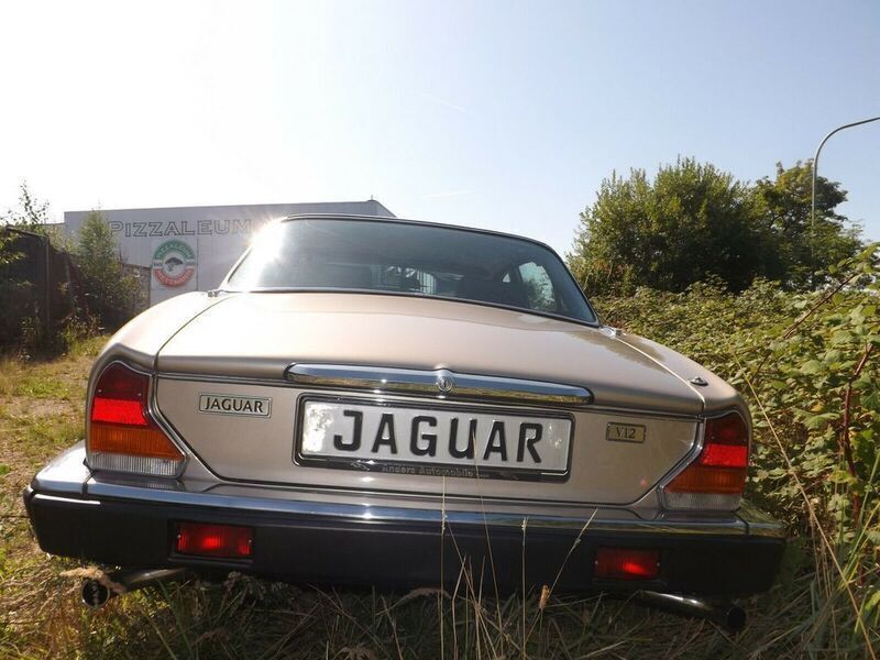 Gebraucht Jaguar XJ12 295 PS (216 kW) 1987 Gold Limousine