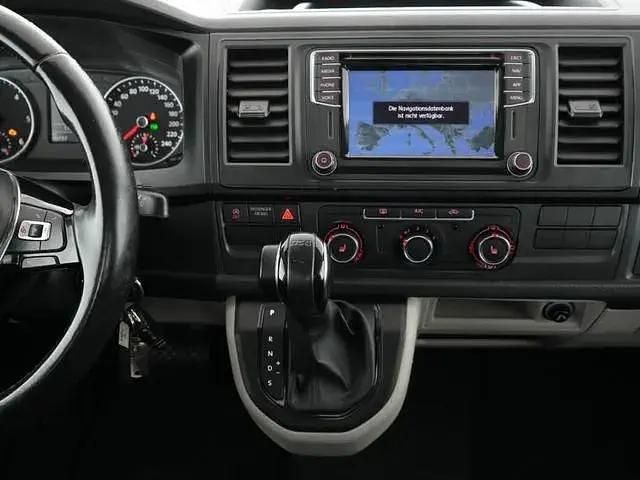 Second-hand VW Transporter 199 CP (146 kW) 2018 Albastru Van