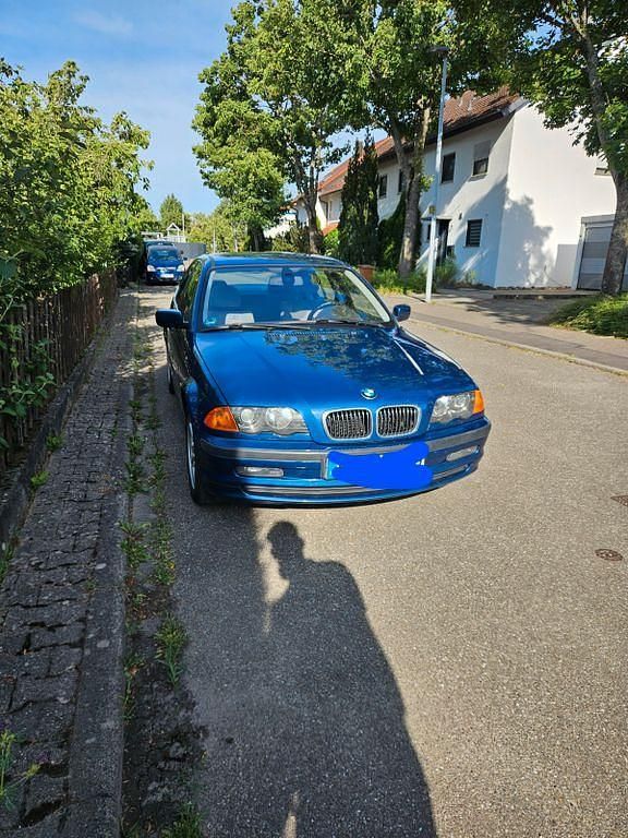 Gebraucht BMW 323 170 PS (125 kW) 1999 Blau Limousine