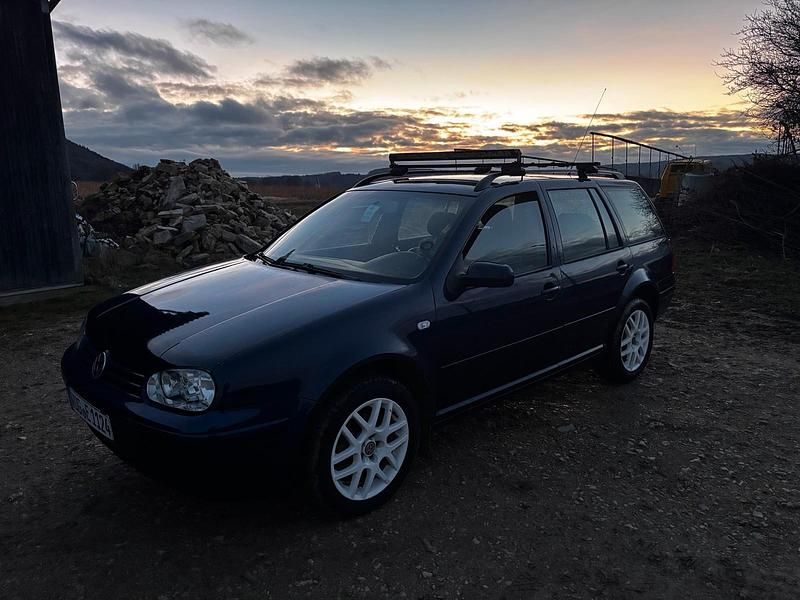 Gebraucht VW Golf IV 131 PS (96 kW) 2003 Blau Kombi
