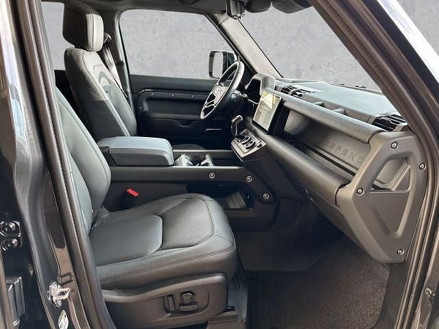 Gebraucht Land Rover Defender HSE Dynamic 300 PS (220 kW) 2025 SUV