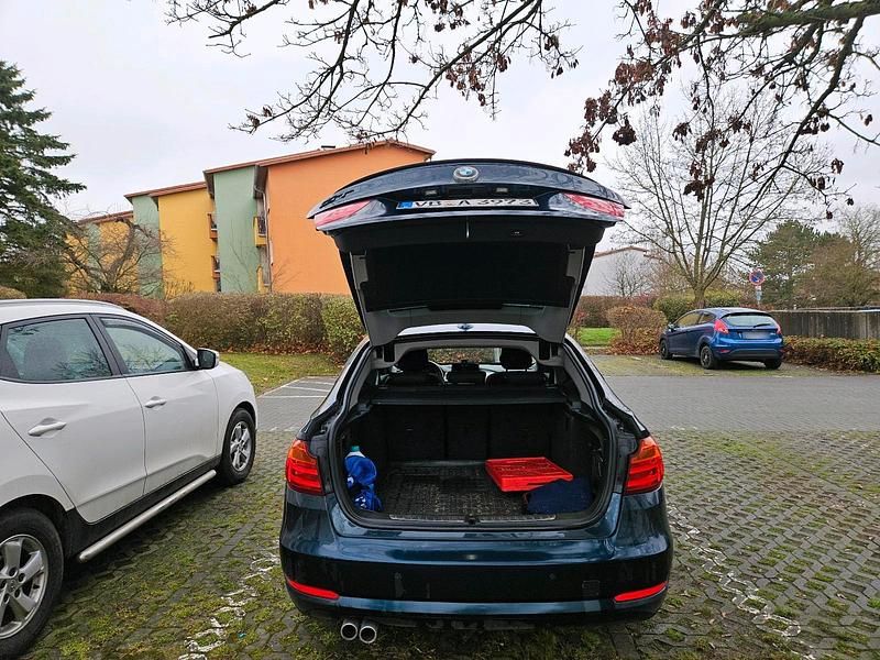 Gebraucht BMW 330 258 PS (189 kW) 2014 Blau Coupé
