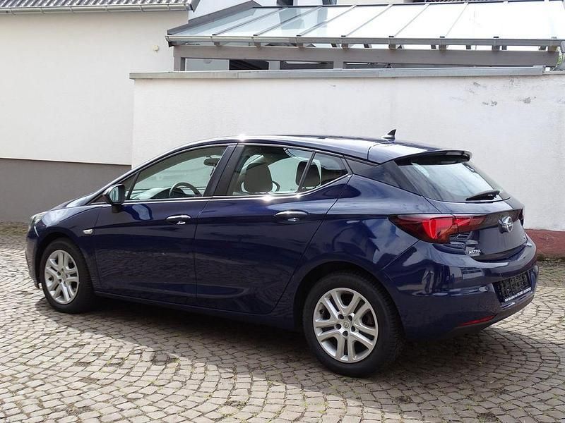 Gebraucht Opel Astra 110 PS (80 kW) 2017 Blau Limousine
